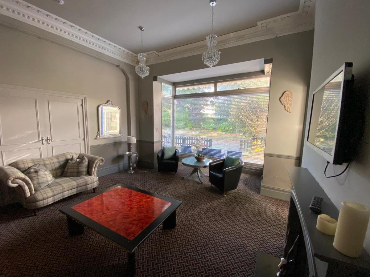 Hinton Firs Hotel Bornemouth Extérieur photo